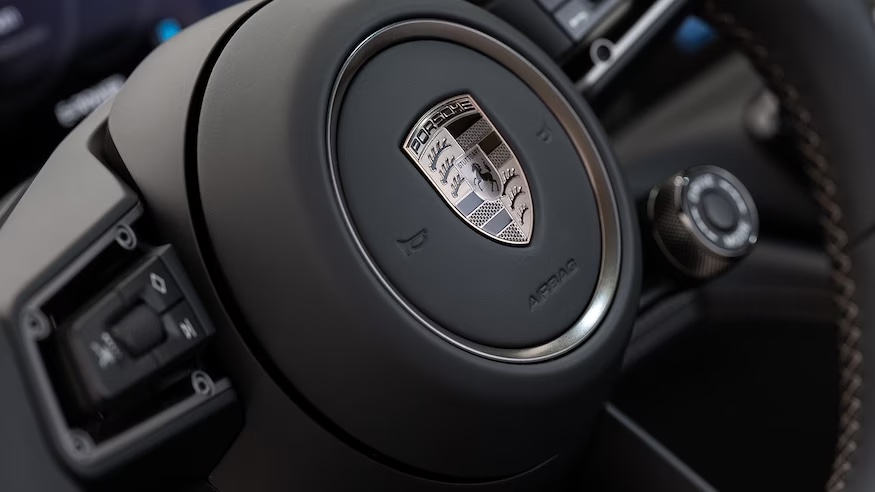 2024-Porsche-Panamera-sedan-23