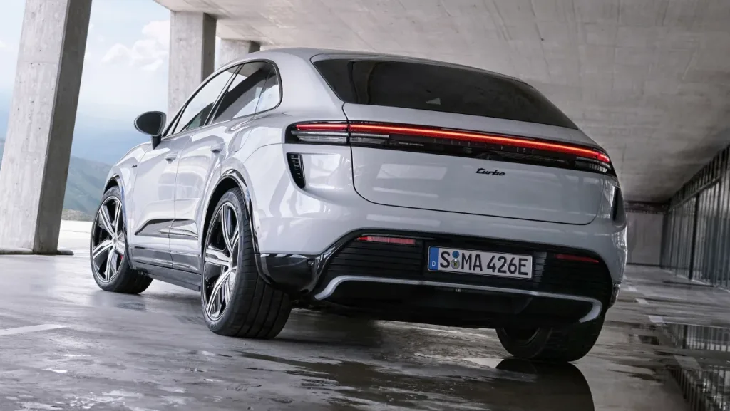 Porsche Macan EV 2024-28